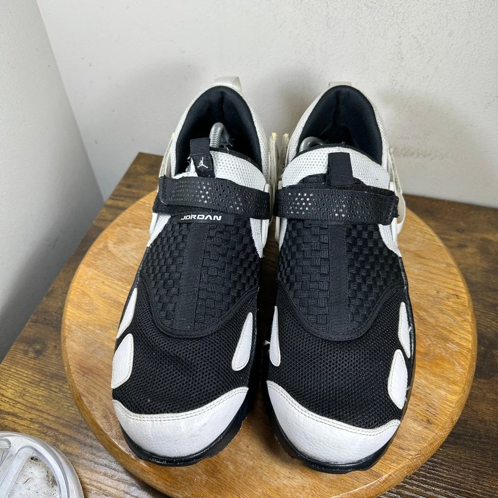 Jordan Trunner LX Mens Training Shoes Black White 897992-010 Size 13